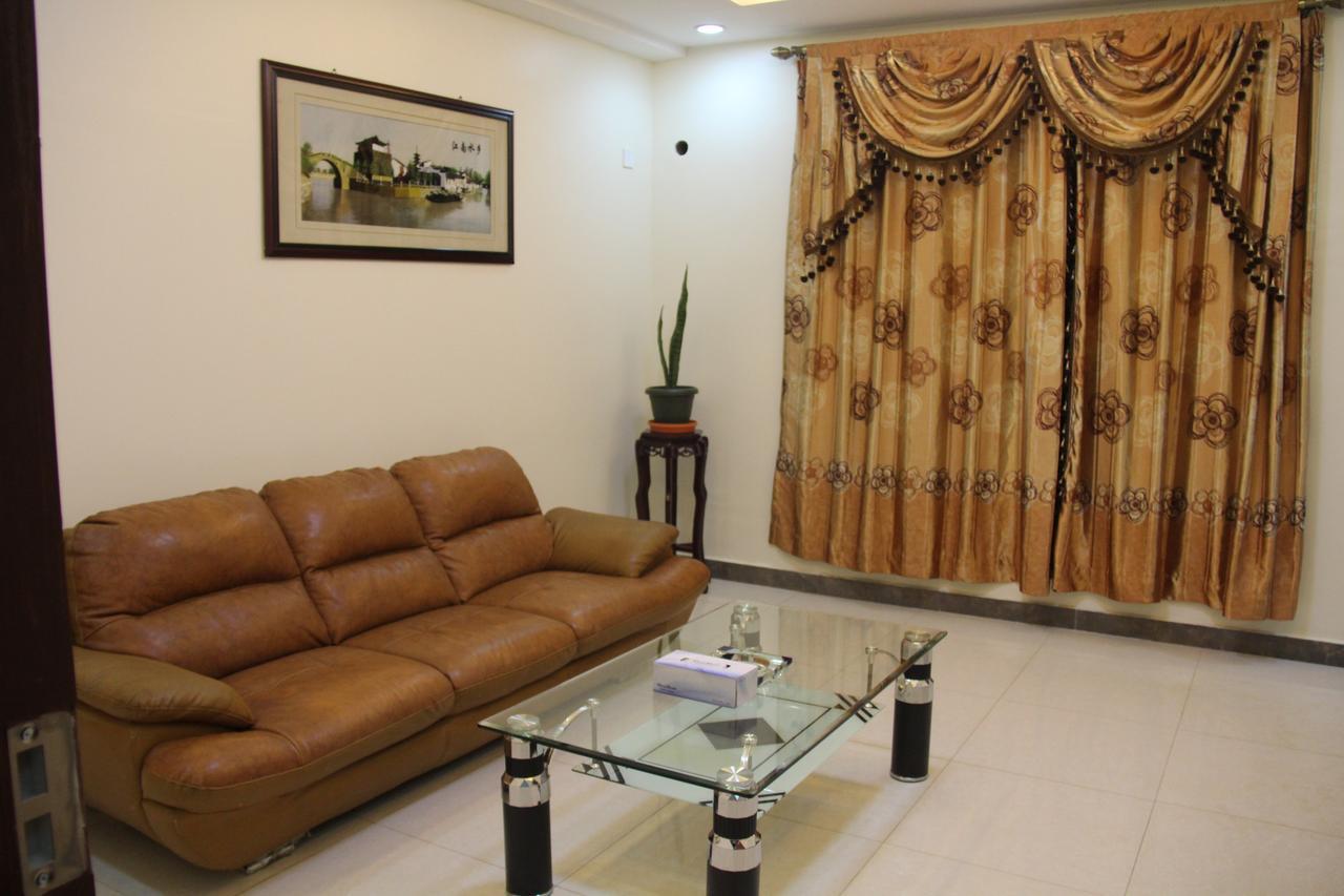 Nanjing Restaurant & Motel Kampala Exteriör bild