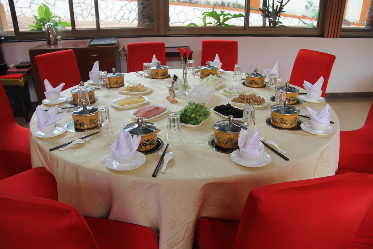 Nanjing Restaurant & Motel Kampala Exteriör bild