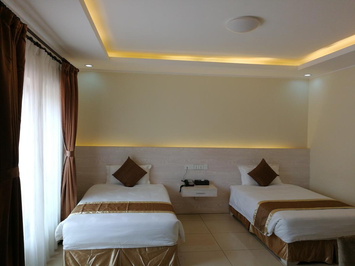 Nanjing Restaurant & Motel Kampala Exteriör bild